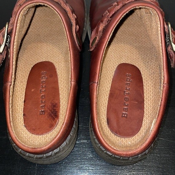 Women's 6M Bare Traps Jupiter Leather Brown Clogs Slip On Mules Brown CUTE! - Picture 7 of 12
